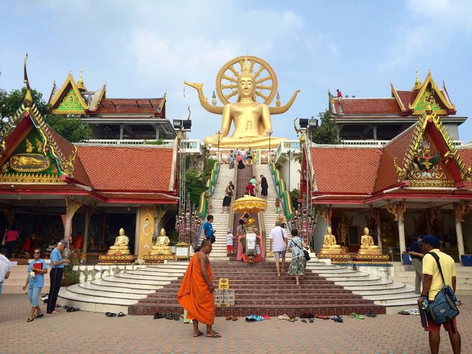 Big Buddha Temple (Wat Phra Yai)