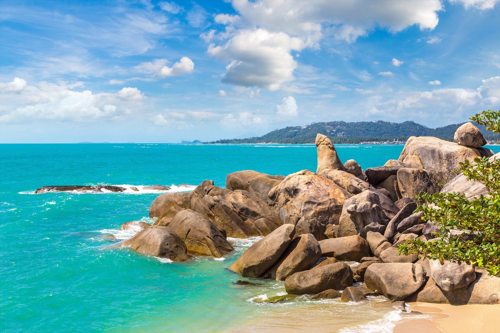 Grandmother & Grandfather Rocks (Hin Ta Hin Yai)
