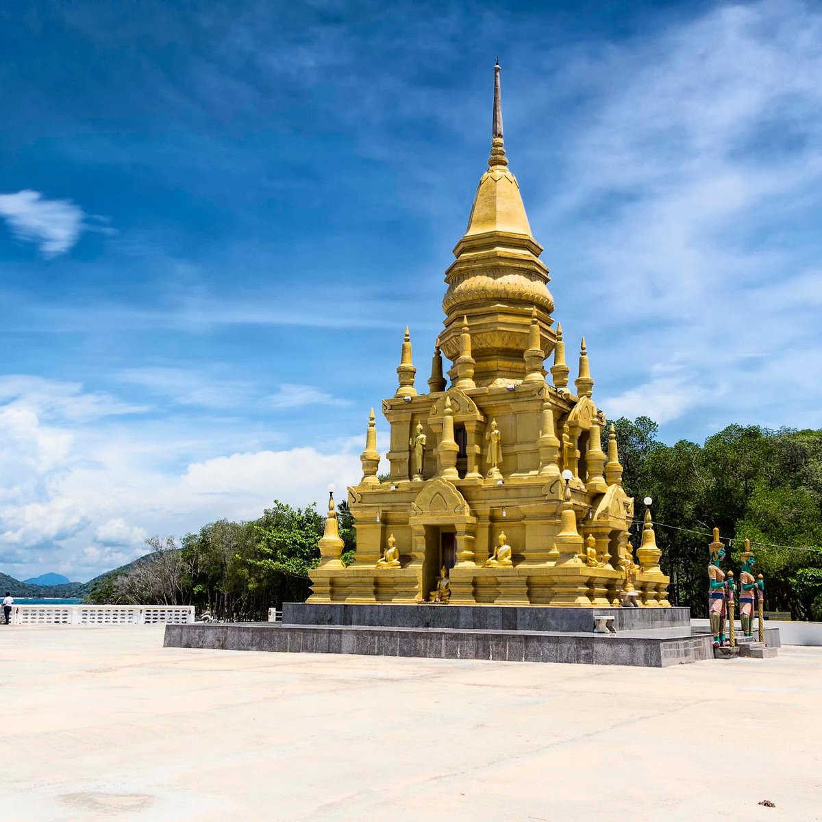 Laem Sor Pagoda