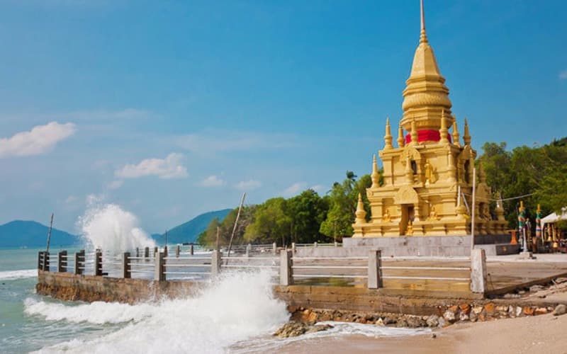 Laem Sor Pagoda