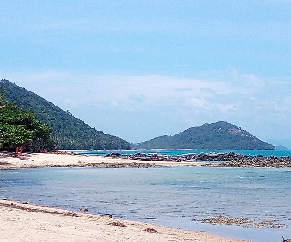 Lipa Noi Beach
