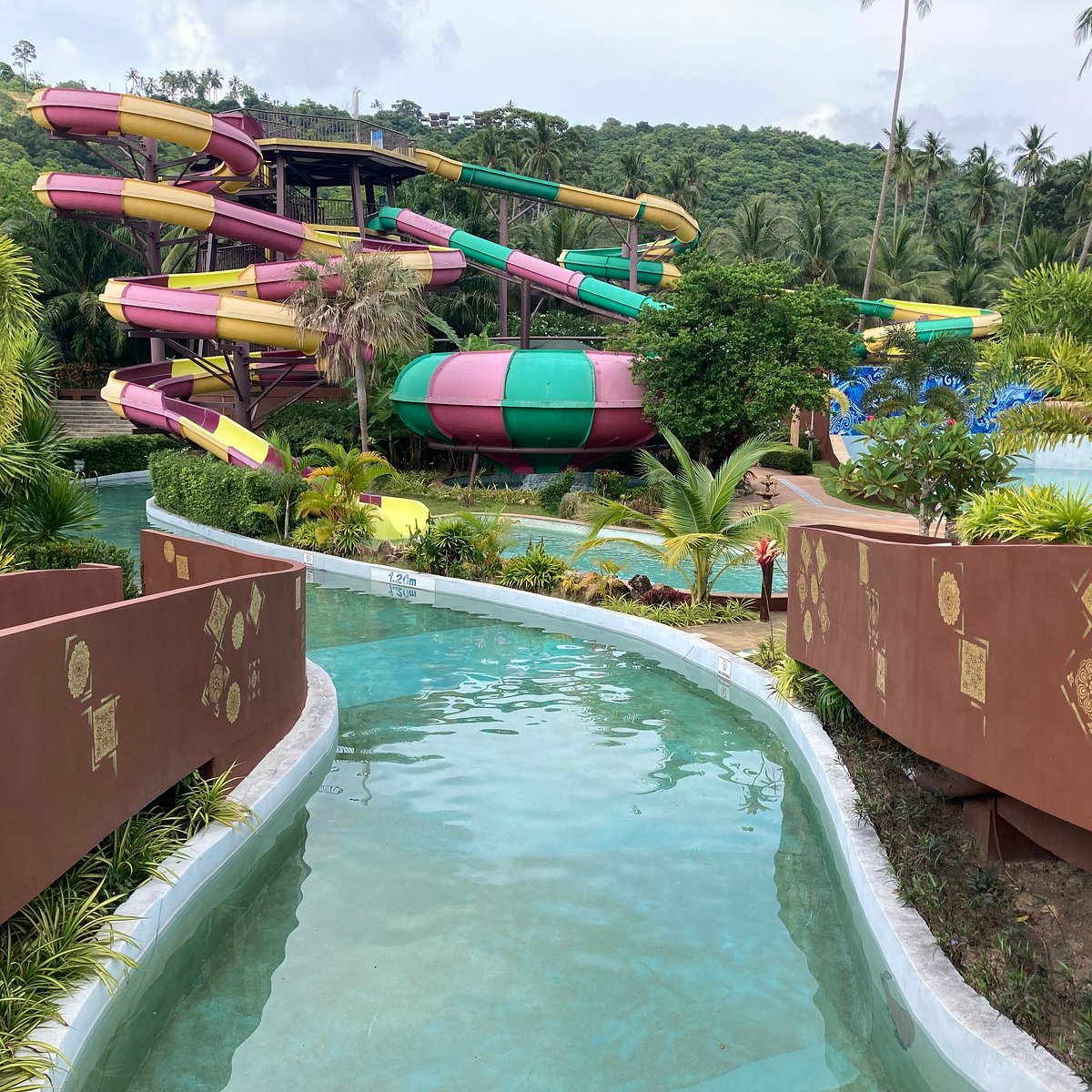 Pink Elephant, Samui Water Park