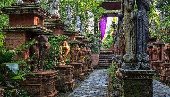 Samui Cultural Center and Fine Art of South East Asia