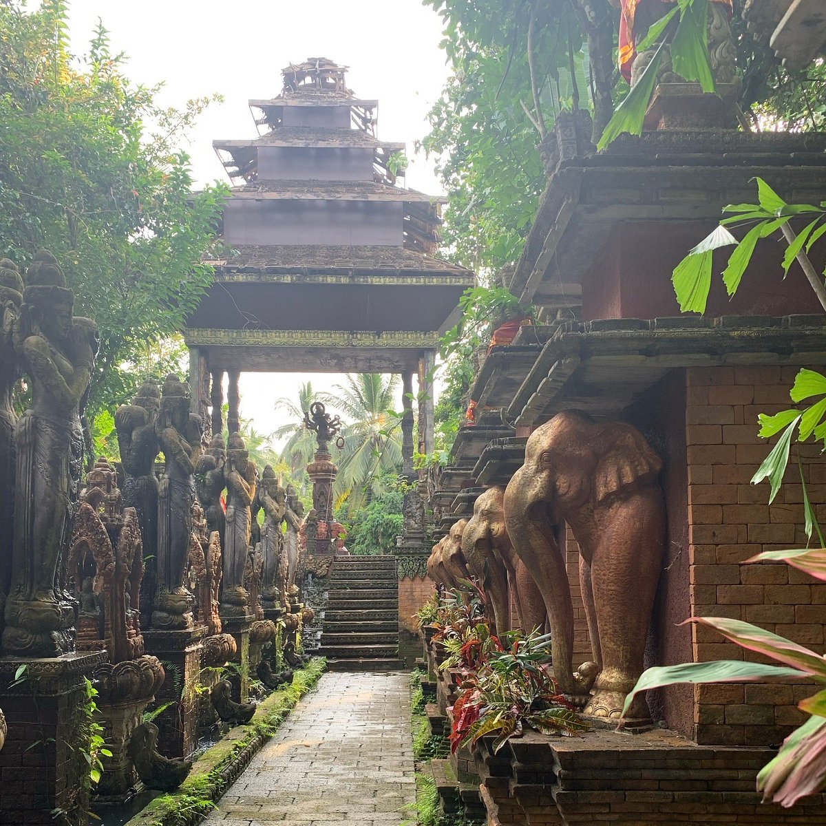 Samui Cultural Center and Fine Art of South East Asia