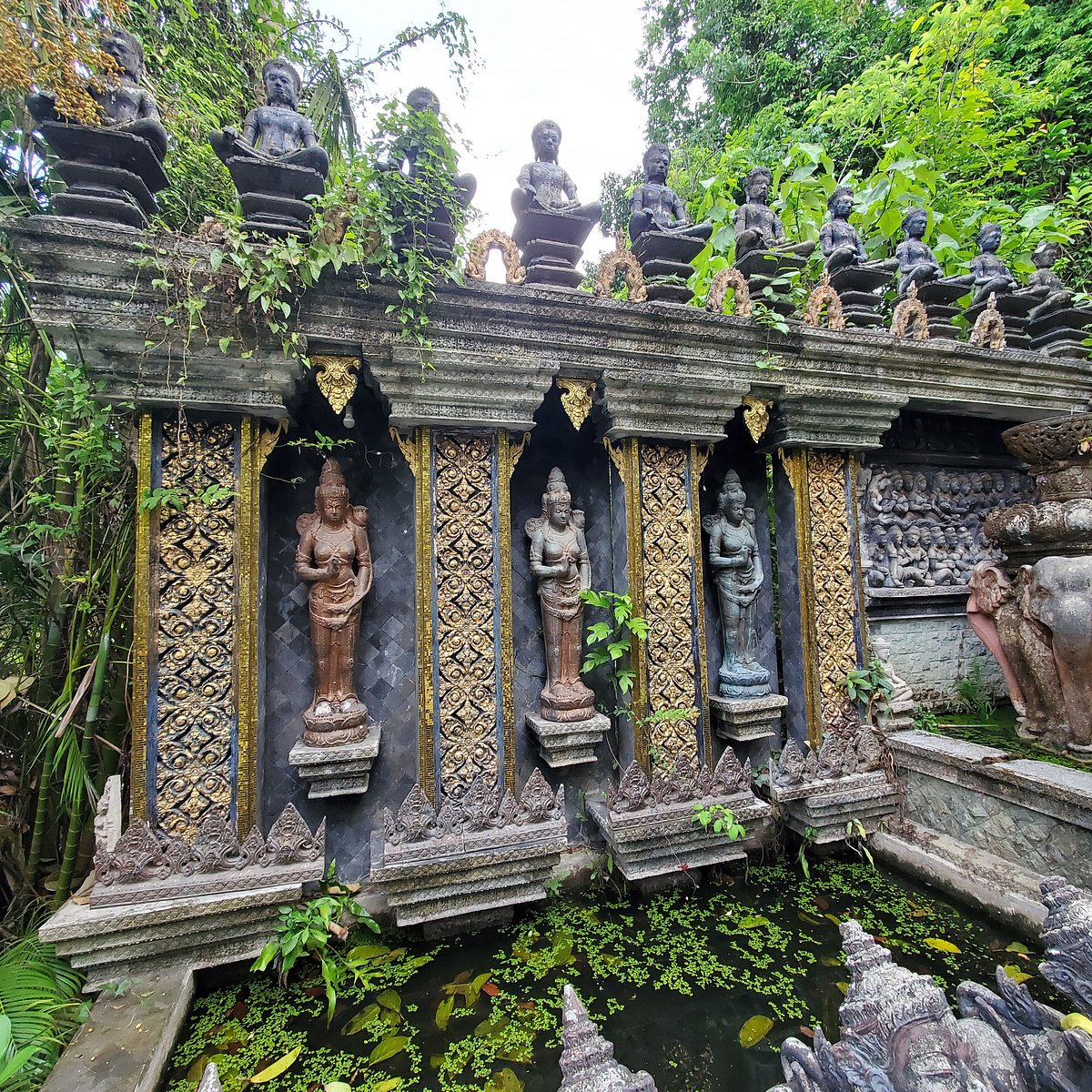 Samui Cultural Center and Fine Art of South East Asia