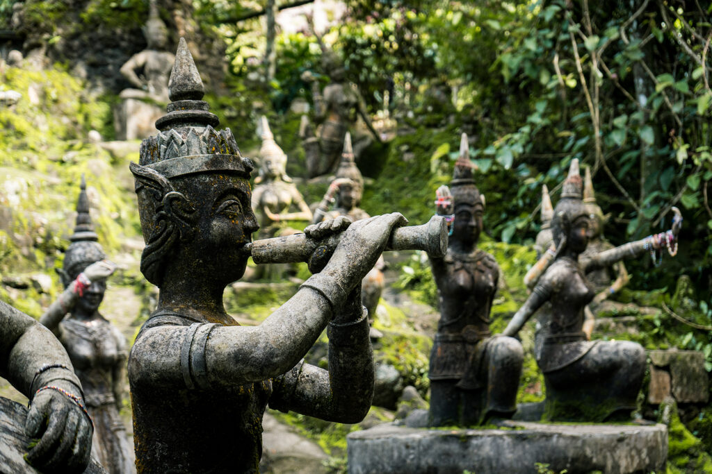 Secret Buddha Garden (Magic Garden)
