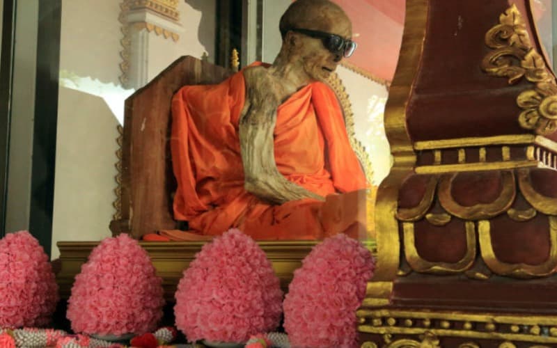 Wat Khunaram (Mummified Monk)