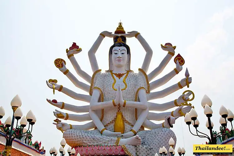 Wat Plai Laem