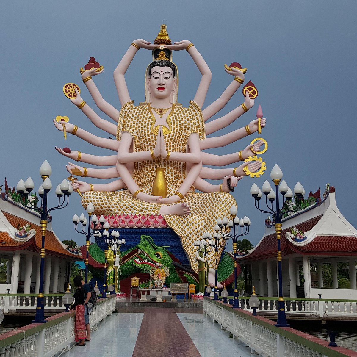 Wat Plai Laem